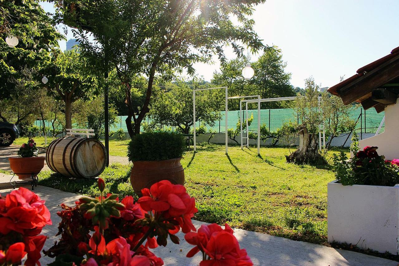 Pomegranate Tree House - Meteora Guest House Kalampáka Ngoại thất bức ảnh